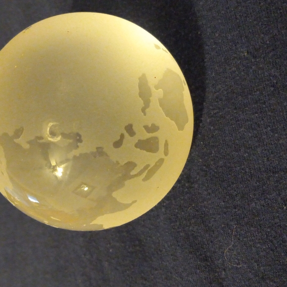 Paperweight - Picture 2 of 4